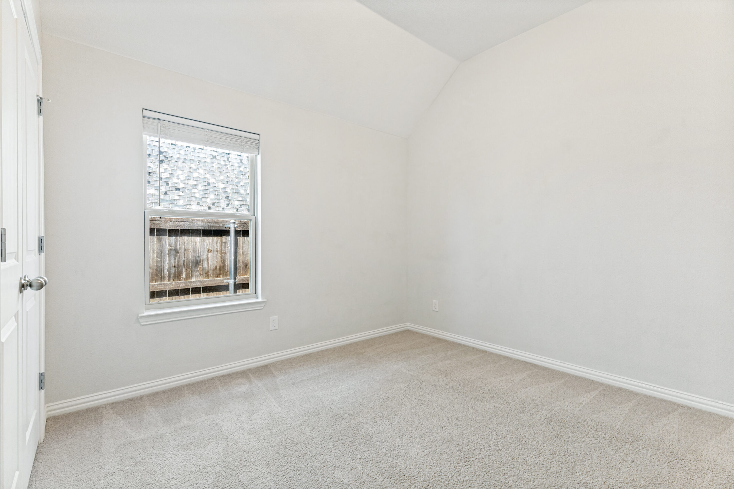 1520 Eleanor Drive photo 19