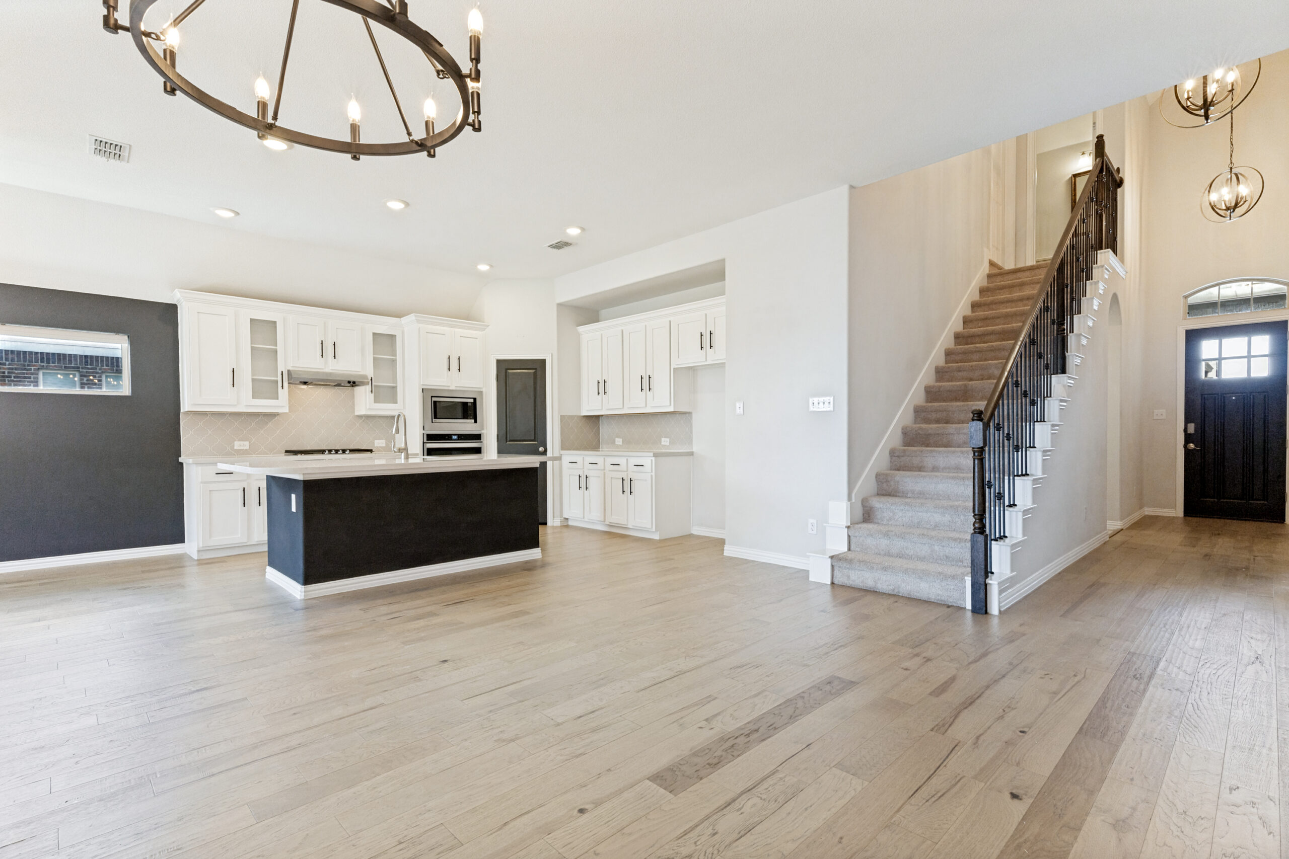 1520 Eleanor Drive photo 4