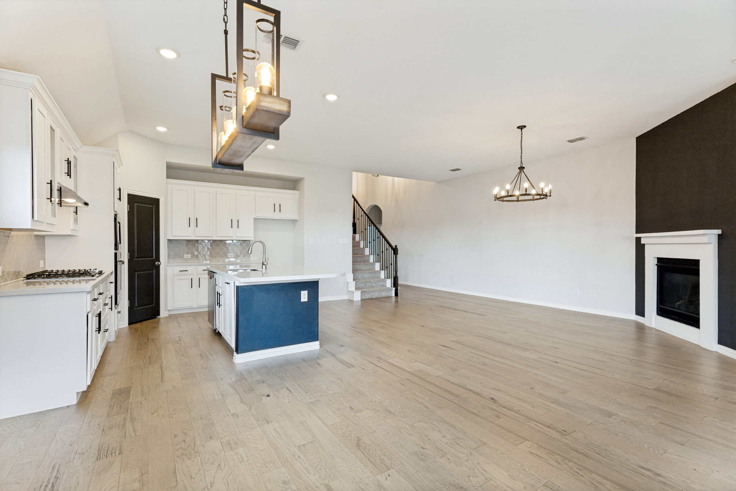 1520 Eleanor Drive photo 5